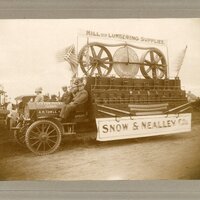 Bangor-Carnival-Trades-Procession_14-Snow-Nealley.jpg